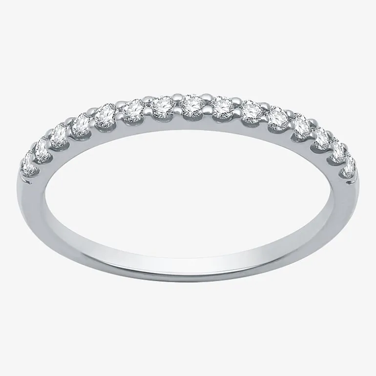 1/4 CT. T.W. Lab Grown White Diamond 10K Gold Wedding Band