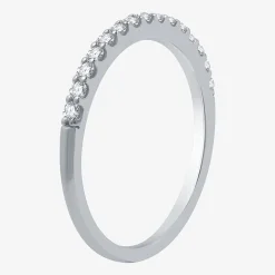 1/4 CT. T.W. Lab Grown White Diamond 10K Gold Wedding Band
