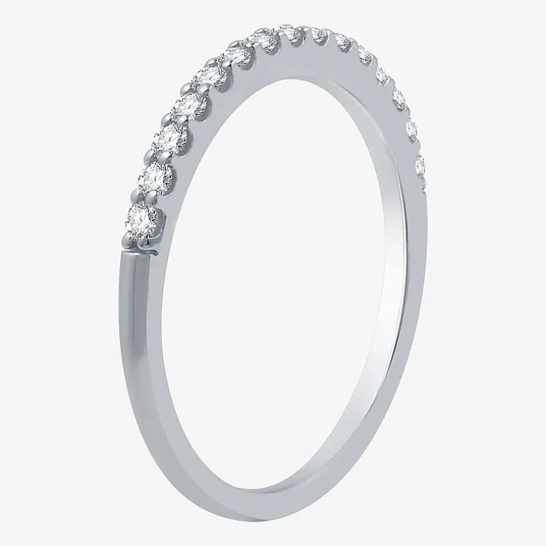1/4 CT. T.W. Lab Grown White Diamond 10K Gold Wedding Band