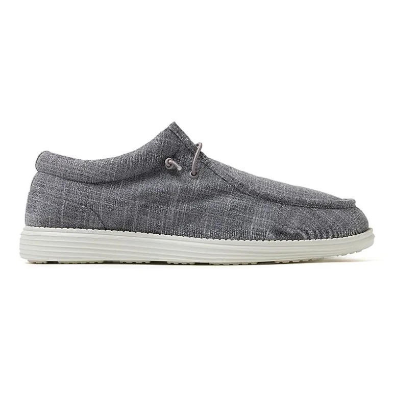 Dearfoam’s Original Comfort Men's Rhett Closed Back Chukka Shoes