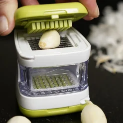 Design Imports Garlic Cube
