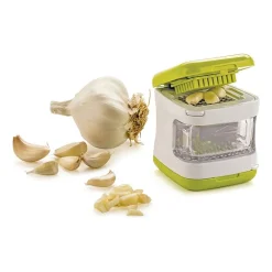 Design Imports Garlic Cube