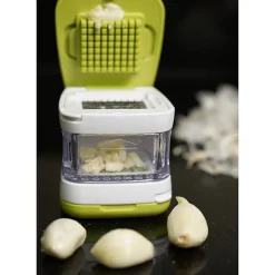 Design Imports Garlic Cube
