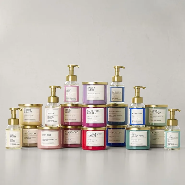 Distant Lands 14oz Bungalow 3-Wick Scented Jar Candle