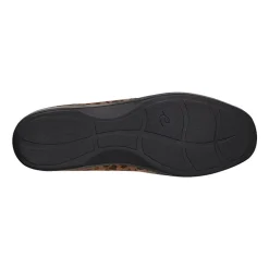 Easy Spirit Devitt Womens Moc Closed Toe Loafers