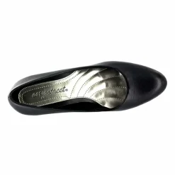 Easy Street Fabulous Womens Round Cone Heel Pumps