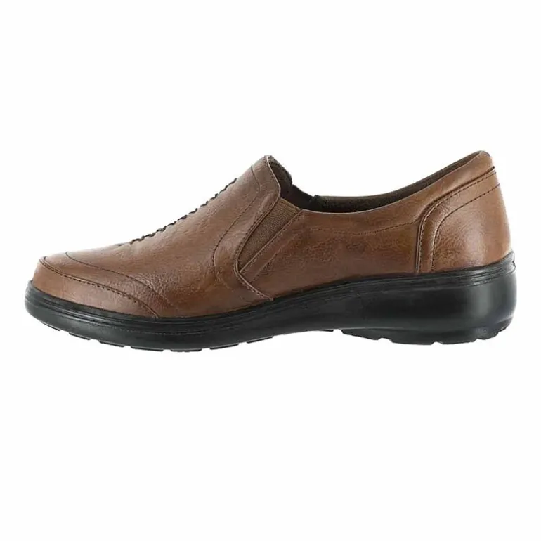 Easy Street Ultimate Womens Round Slip-On Shoe