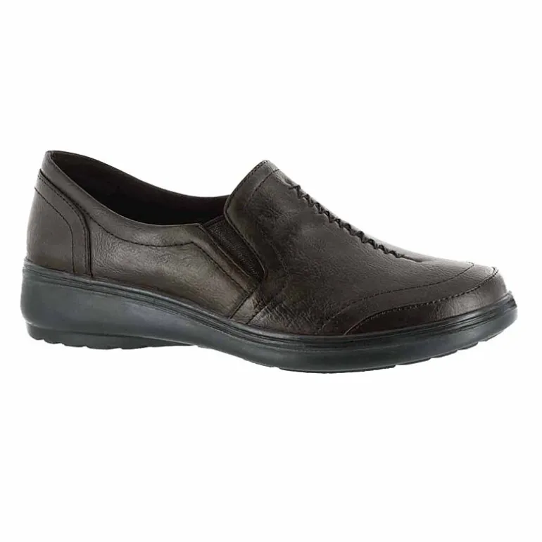 Easy Street Ultimate Womens Round Slip-On Shoe