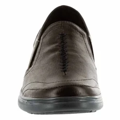 Easy Street Ultimate Womens Round Slip-On Shoe