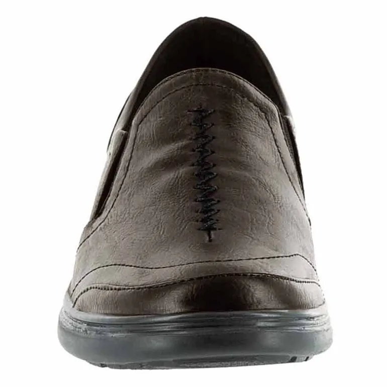 Easy Street Ultimate Womens Round Slip-On Shoe