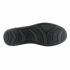Easy Street Ultimate Womens Round Slip-On Shoe