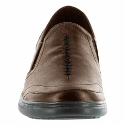 Easy Street Ultimate Womens Round Slip-On Shoe