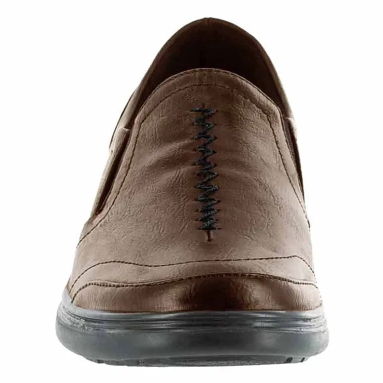 Easy Street Ultimate Womens Round Slip-On Shoe