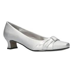 Easy Street Waive Womens Square Kitten Heel Pumps