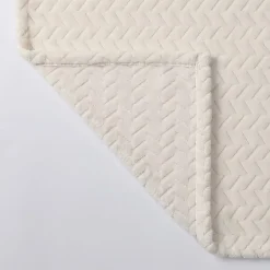 Echo Plush Throw