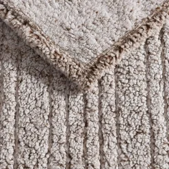Eddie Bauer Lookout Mountain Washable Throw