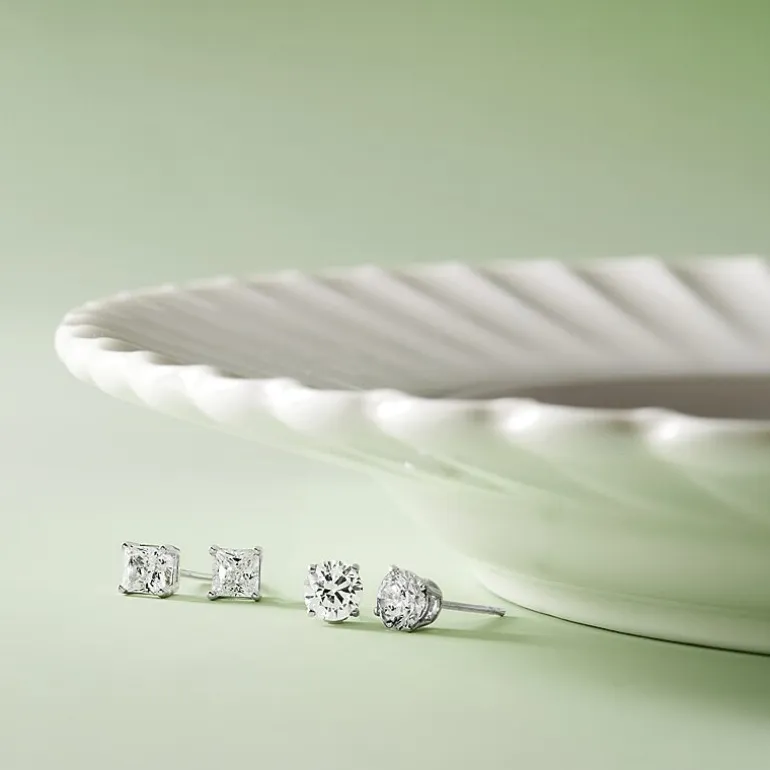 Ever Star (G / SI1-SI2) 1 CT. T.W. Lab-Grown Diamond Princess-cut Stud Earrings in 10K or 14K Gold