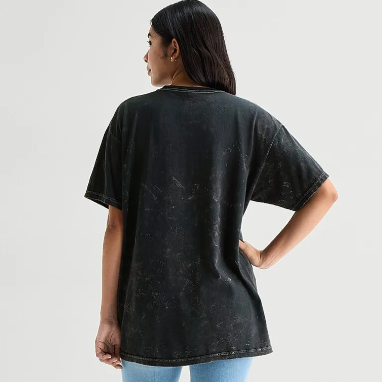 Five Nights Oversized Tee Womens Juniors Crew Neck Short Sleeve Oversized Five Nights at Freddys Graphic T-Shirt