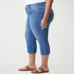 Gloria Vanderbilt Women's Plus Amanda Embroidered Jean Capri