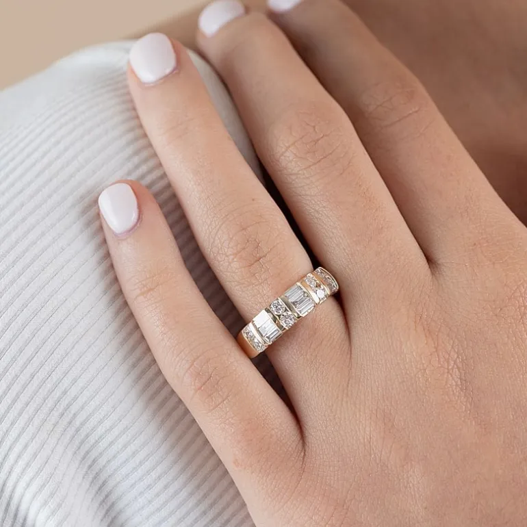 (G / Si2) Womens 21.5MM 1 CT. T.W. Lab Grown White Diamond 10K Gold Anniversary Band