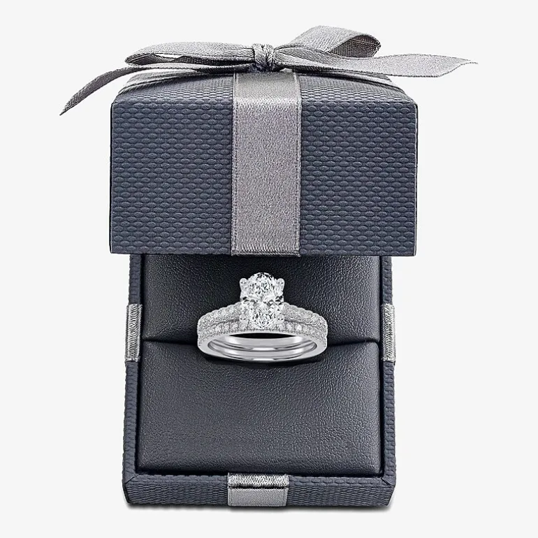 (G / Vs2-Si1) Womens 2 1/2 CT. T.W. Lab Grown White Diamond 10K Gold Oval Side Stone Bridal Set