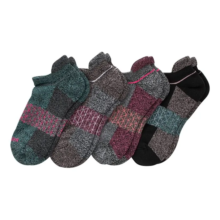 Hanes Absolute Active Heel Tab Womens 4 Pair No Show Socks