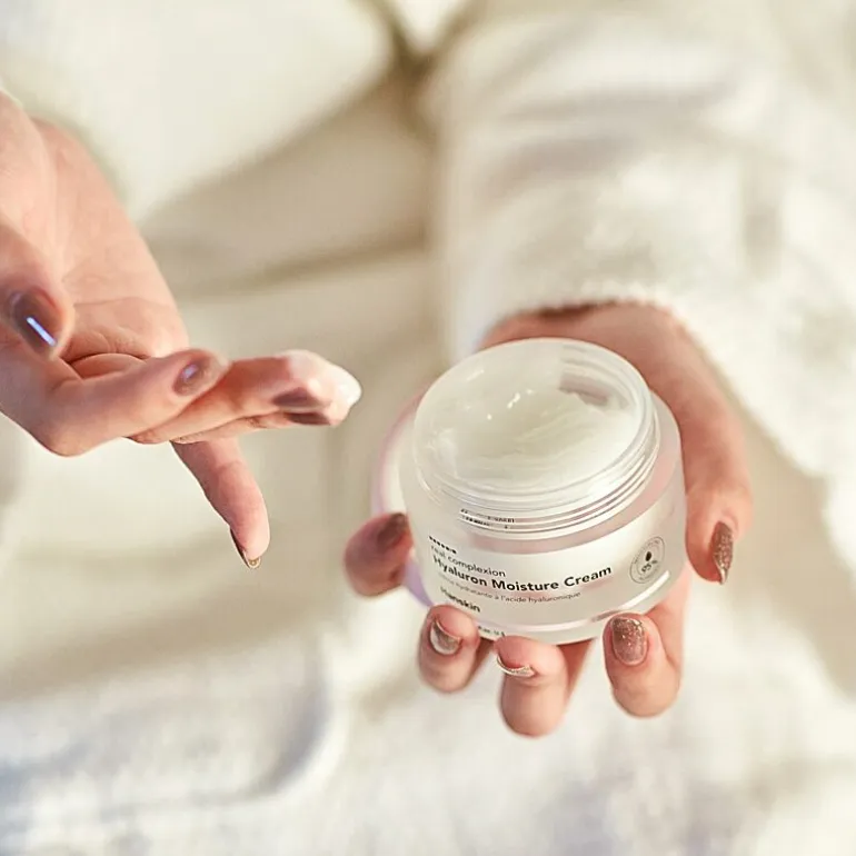 Hanskin Hyaluron Moisture Cream