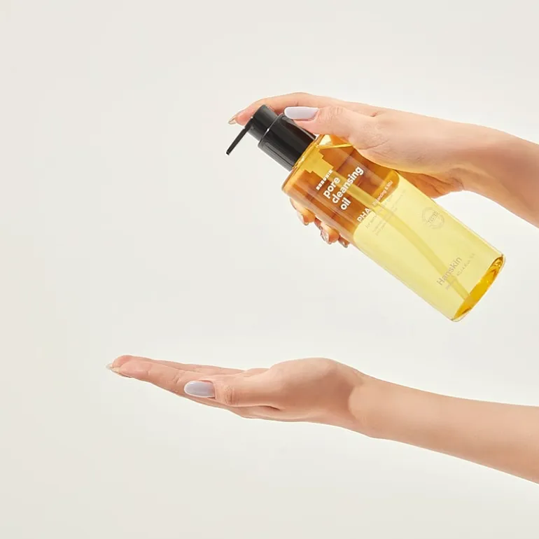 Hanskin Pore Cleansing Oil Pha Cleanser