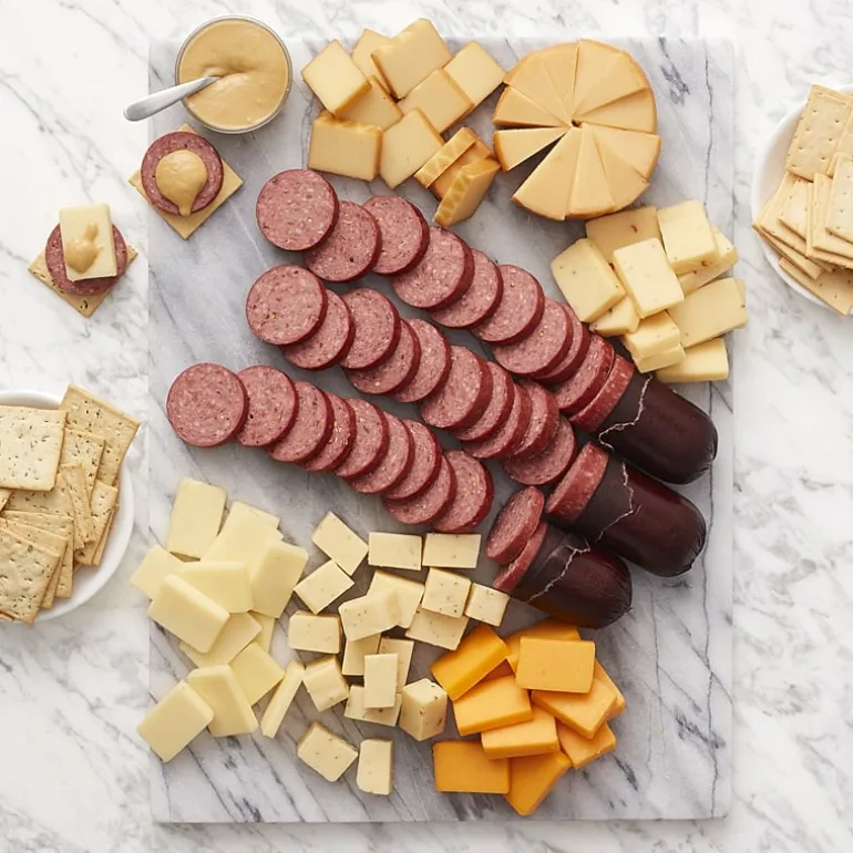 Hickory Farms Party Favorites Gift Box Set