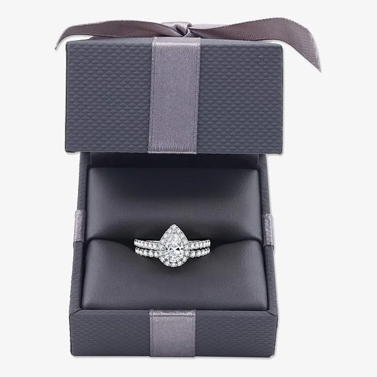 (H-I / Si2-I1) Womens 1 3/4 CT. T.W. Lab Grown White Diamond 10K Gold Pear Side Stone Halo Bridal Set
