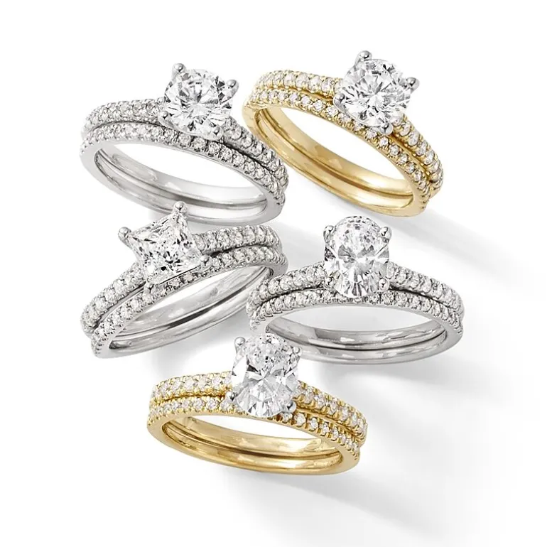 (H-I / Si2-I1) Womens 1 1/2 CT. T.W. Lab Grown White Diamond 10K or 14K Gold Round Side Stone Bridal Set
