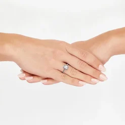 (H-I / Si1-Si2) Womens 1 CT. T.W. Lab Grown White Diamond 10K or 14K Gold Cushion Halo Bridal Set