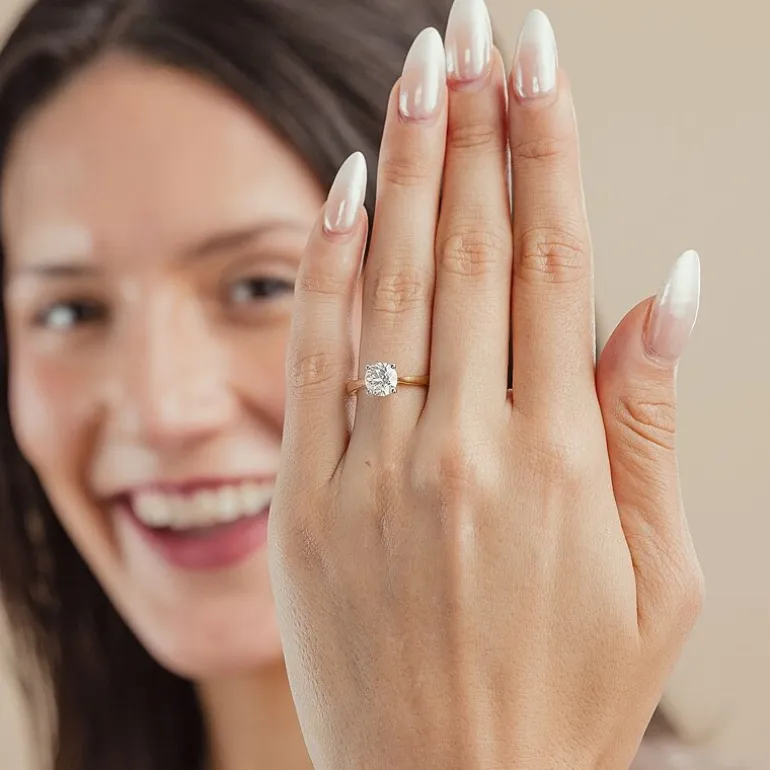 (H-I / Si2) Womens 1 1/2 CT. Lab Grown White Diamond 14K Gold Round Solitaire Engagement Ring
