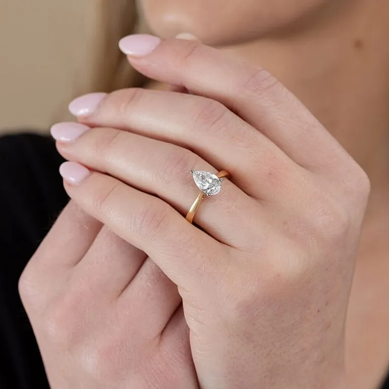 (H-I / SI2) Womens 1 1/2 CT. Lab-Grown White Diamond in 14K Gold Pear Solitaire Engagement Ring