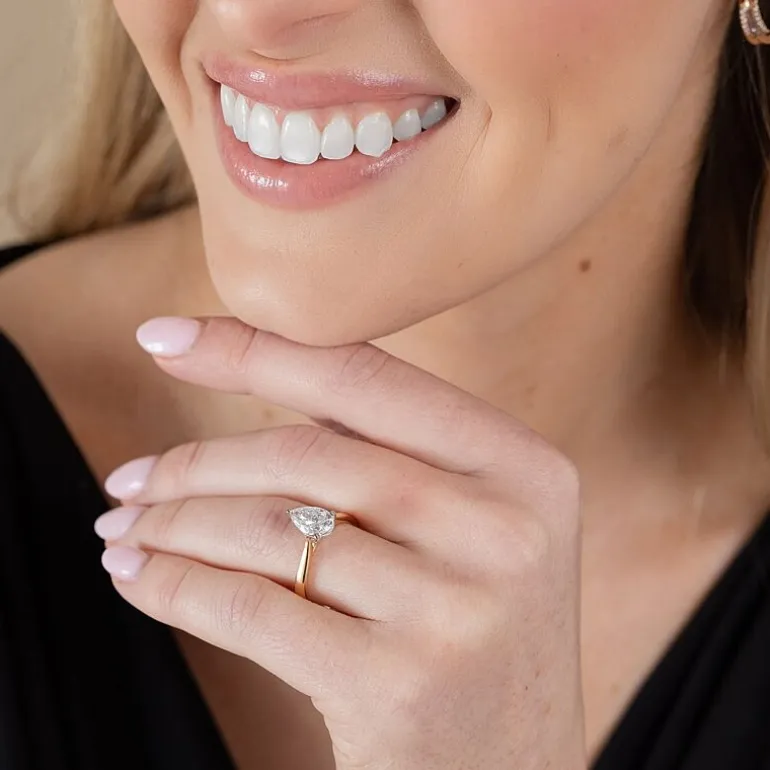 (H-I / SI2) Womens 1 1/2 CT. Lab-Grown White Diamond in 14K Gold Pear Solitaire Engagement Ring