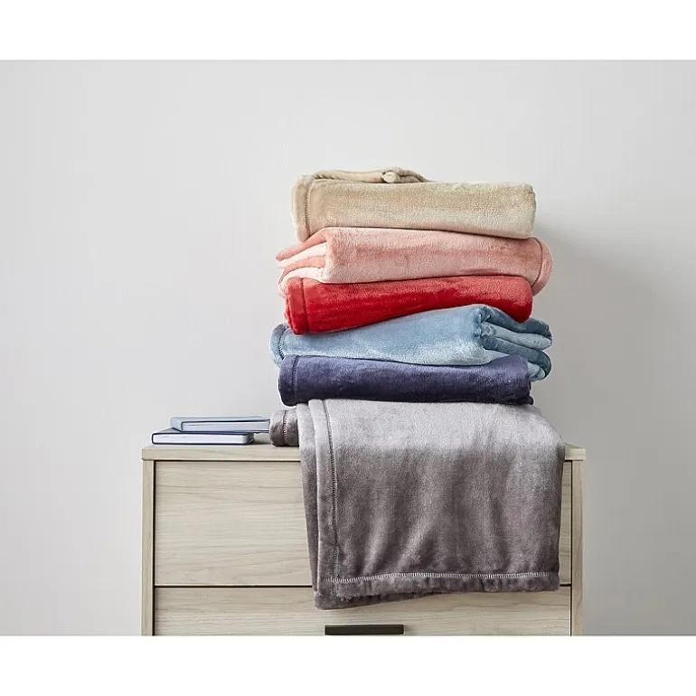Home Expressions Velvet Plush Solid Throw