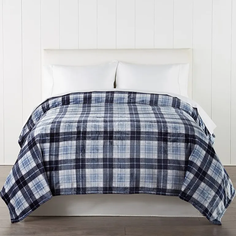 Home Expressions Velvet Plush Blanket