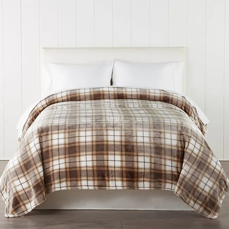 Home Expressions Velvet Plush Blanket