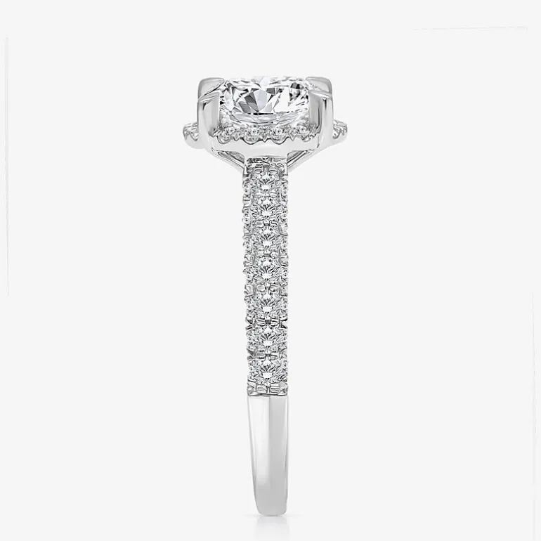 (I / I1) Womens 3 CT. T.W. Lab Grown White Diamond 10K Gold Round Side Stone Halo Engagement Ring