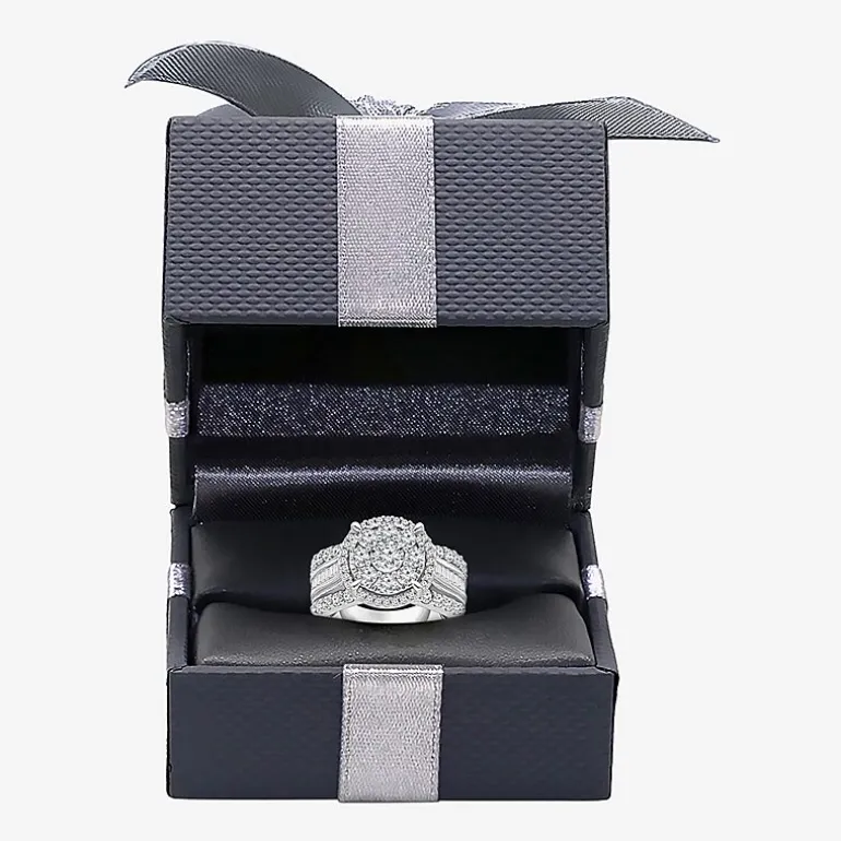 (I / I1) Womens 2 CT. T.W. Lab Grown White Diamond 10K Gold Round Side Stone Halo Engagement Ring