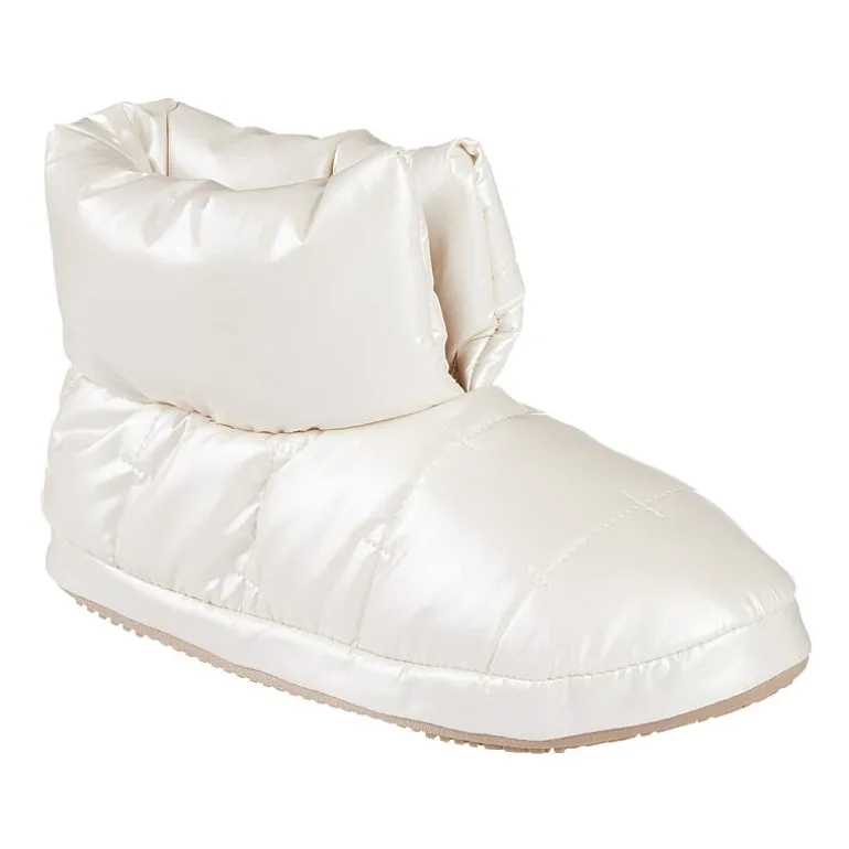 Isotoner Mikaela Nylon Puffer Womens Memory Foam Bootie Slippers