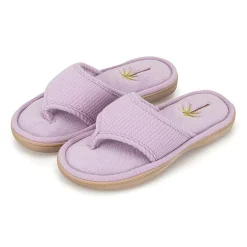 Isotoner Womens Slip-On Slippers