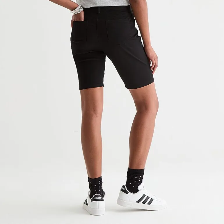 IZOD Womens Juniors Bermuda Short