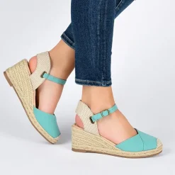 Journee Collection Ashlyn Womens Round Wedge Heel Pumps