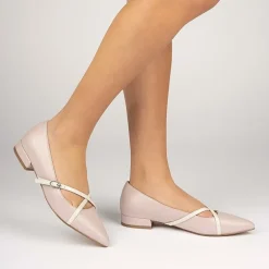 Journee Collection Camby Womens Pointed Closed Toe Ballet Flats