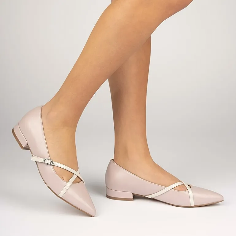 Journee Collection Camby Womens Pointed Closed Toe Ballet Flats