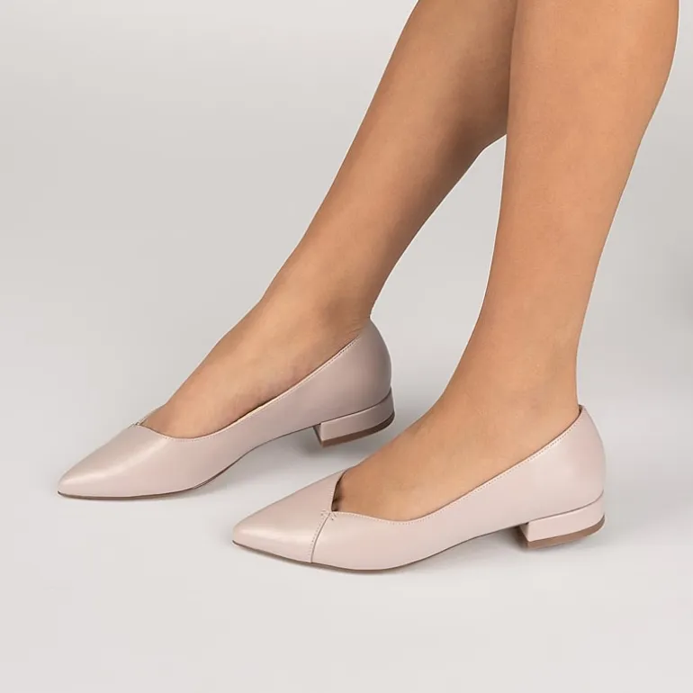 Journee Collection Carmin Womens Pointed Closed Toe Ballet Flats