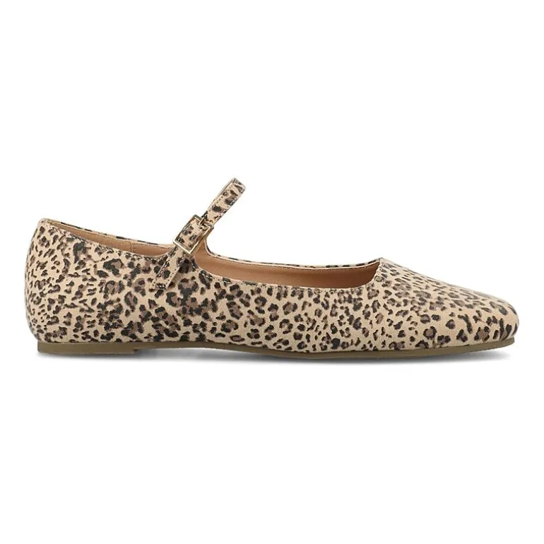 Journee Collection Carrie-Wd Womens Square Mary Jane Shoes Wide Width