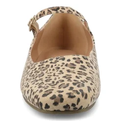 Journee Collection Carrie-Wd Womens Square Mary Jane Shoes Wide Width