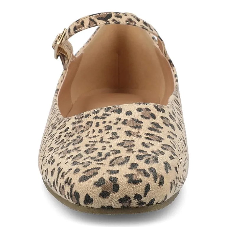 Journee Collection Carrie-Wd Womens Square Mary Jane Shoes Wide Width